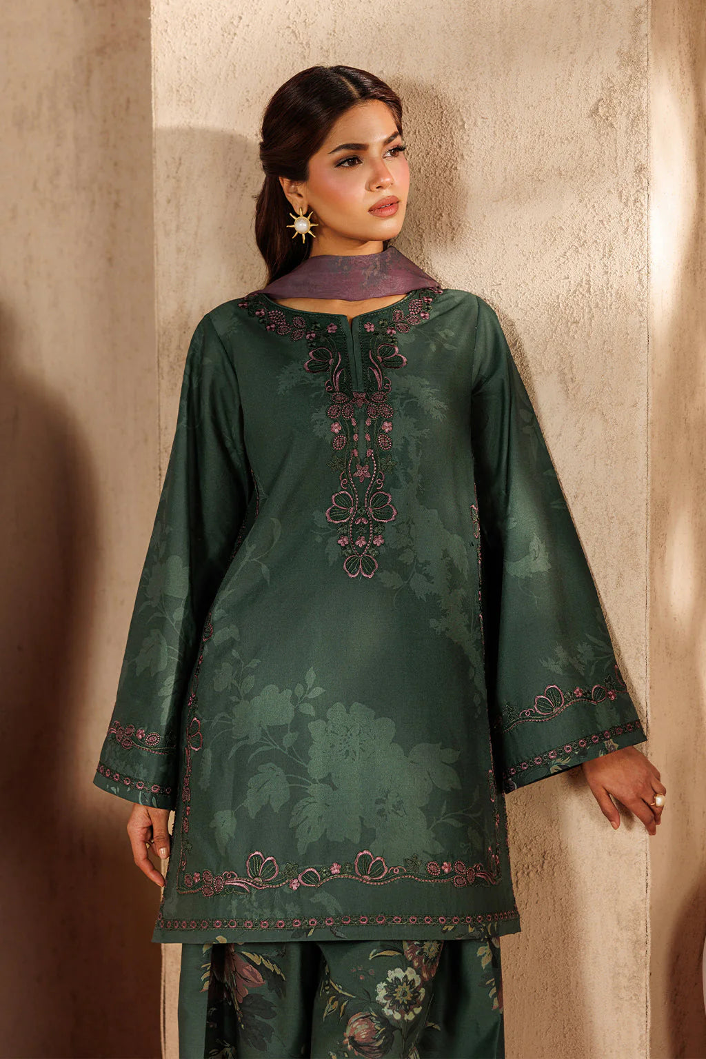 UE-668 Printed Lawn | Iznik