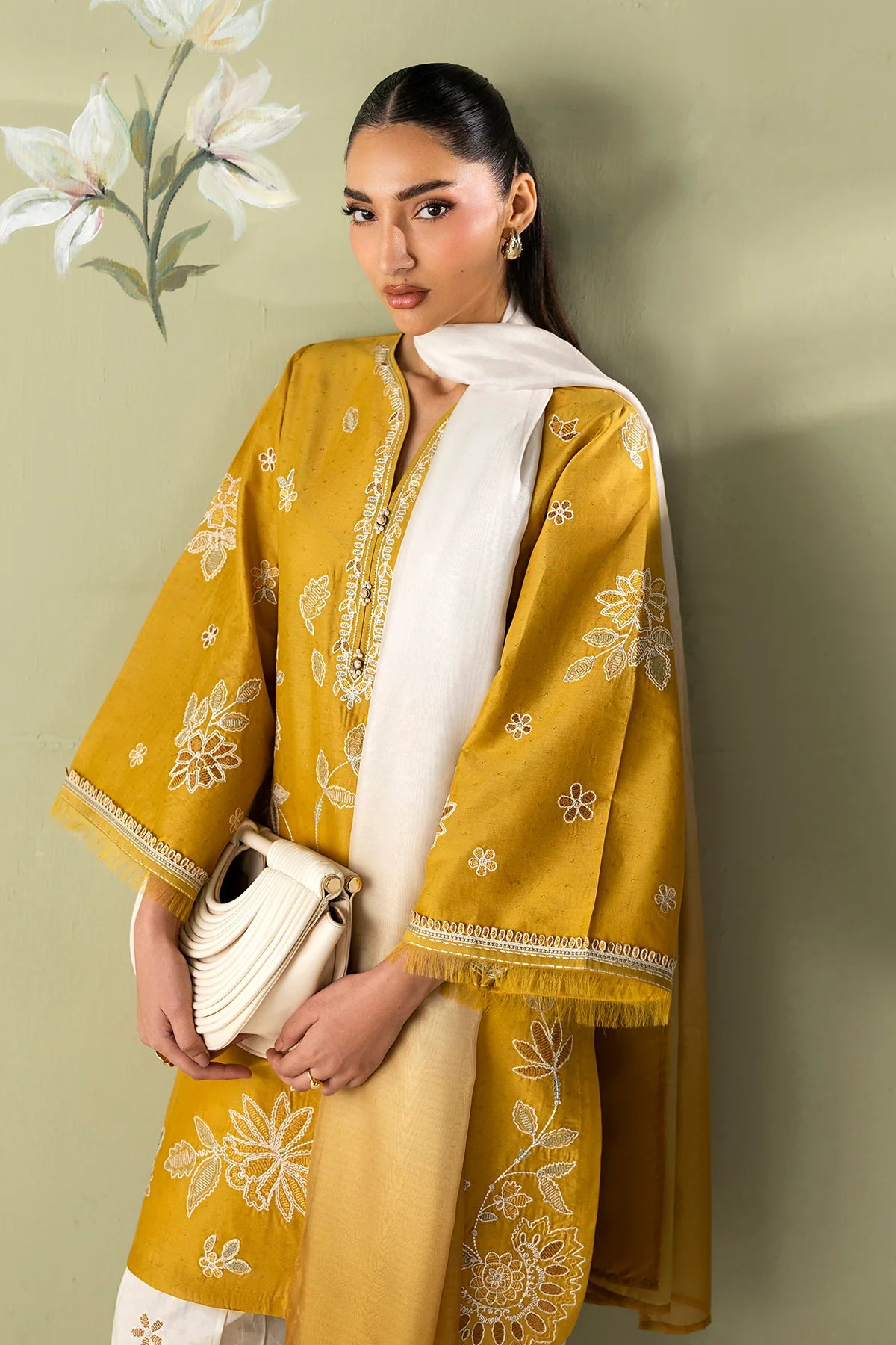 ESUF4419 | UNSTITCHED | Baroque