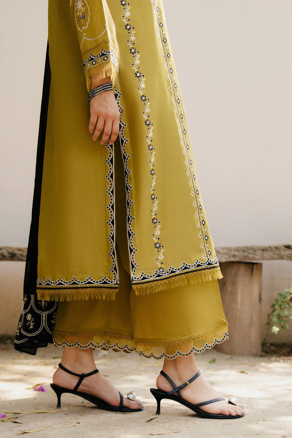 CR25P0538 | Zara Shahjahan EID Pret’25