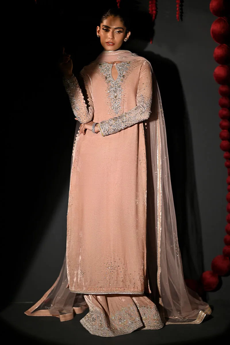 Nooreh | Luxury Velvets '25 | Ansab Jahangir
