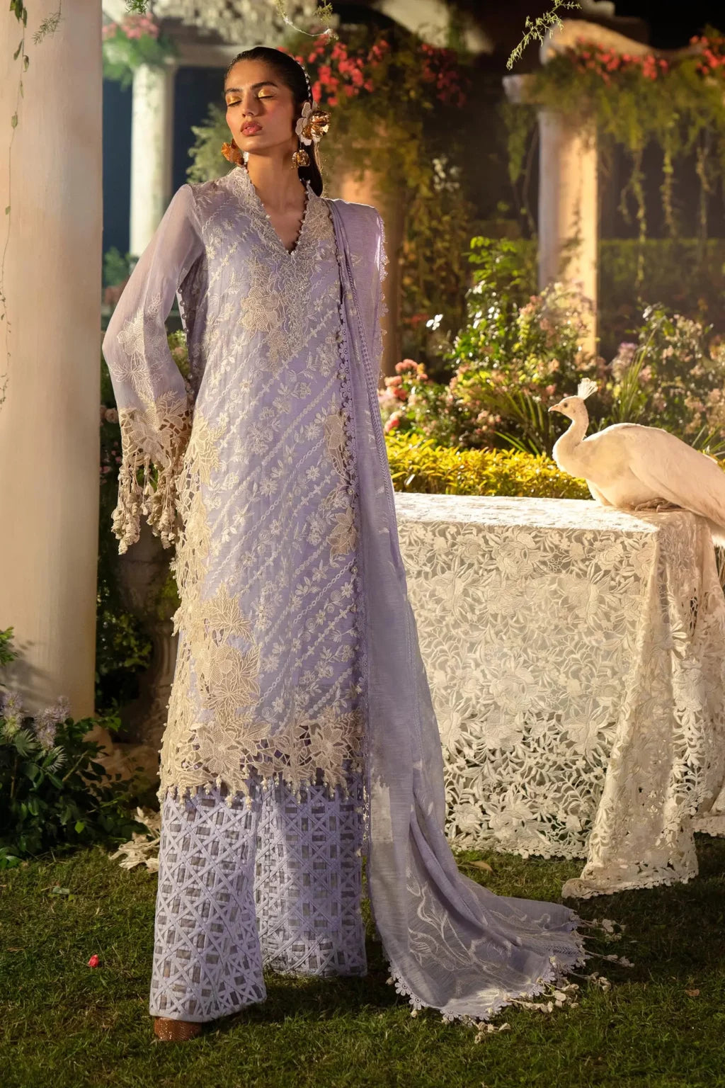 Sana Safinaz Luxury Lawn 2024 | 10B