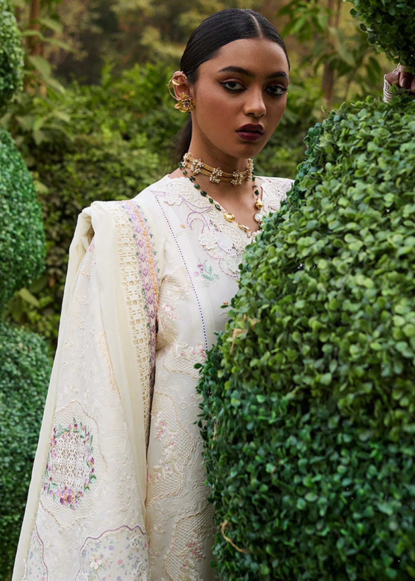 JARA | Suffuse by Sana Yasir Lawn’25