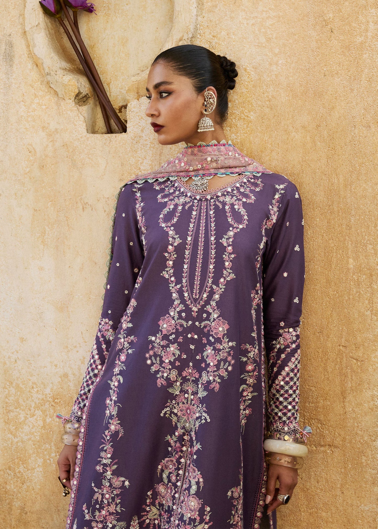 Irris | Hussain Rehar Luxury Lawn’25