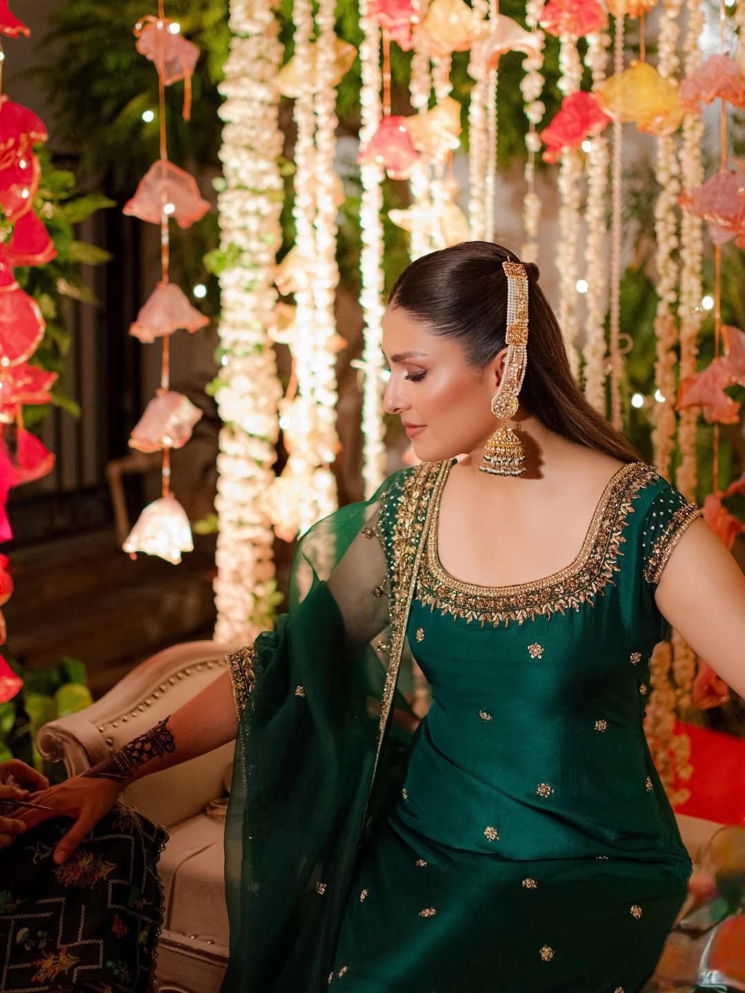 Emerald- Ayeza Khan | Wajahat Mansoor