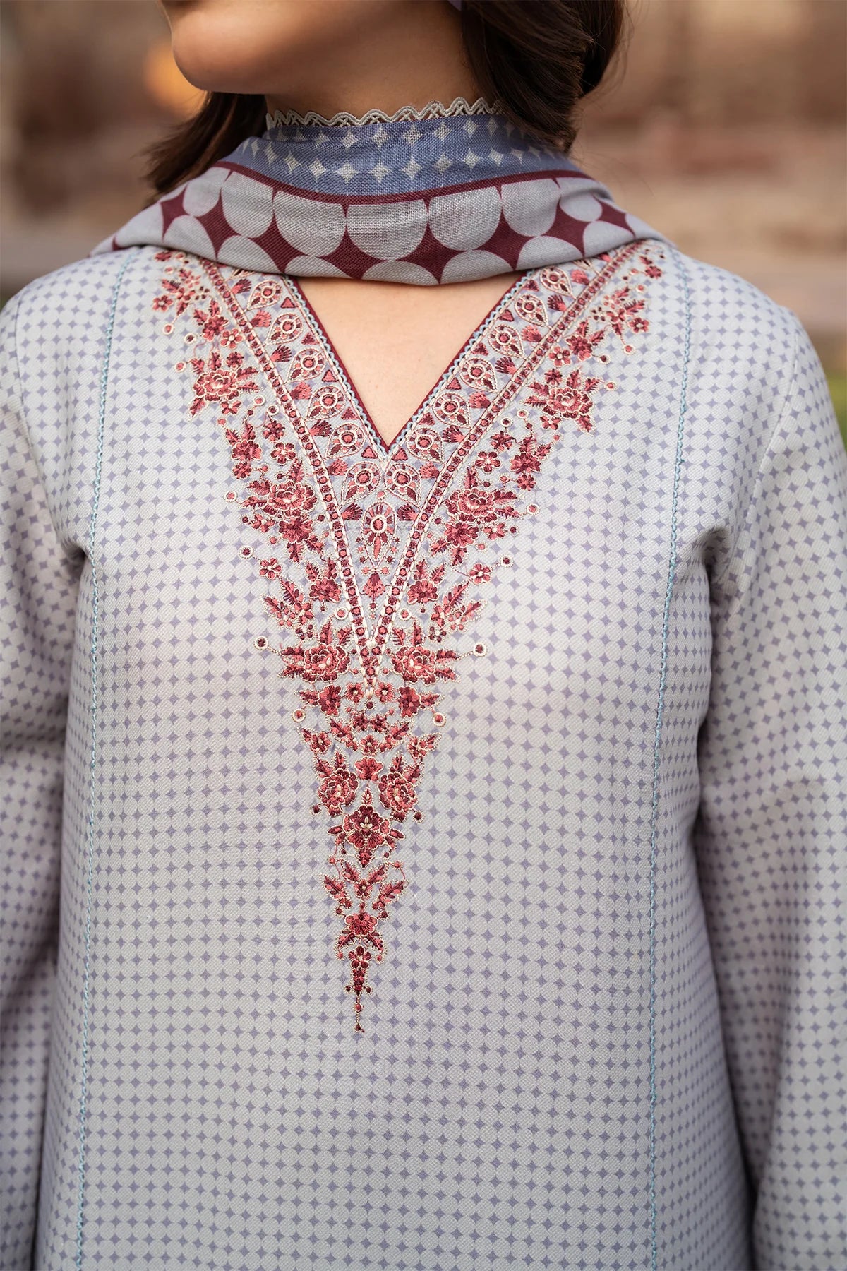 JZ-UW-D0081-0 | EMBROIDERED PREMIUM VISCOSE | Jazmin