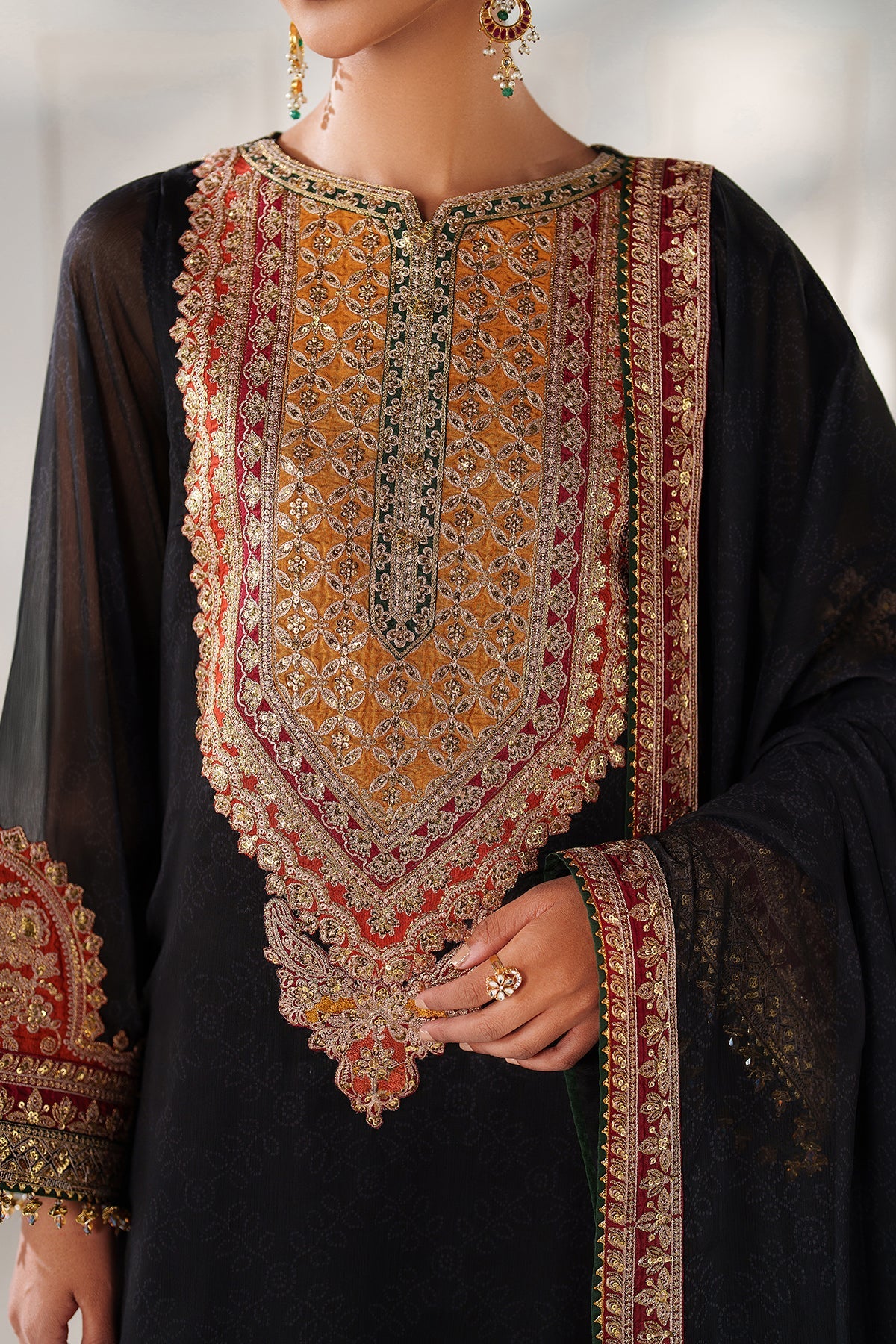 EFPR1246 | New In | Baroque