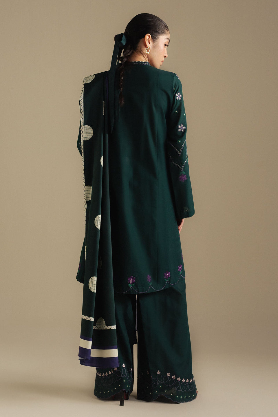 FAWN-8A | Coco Winter Unstitched’25 | Zara Shahjahan