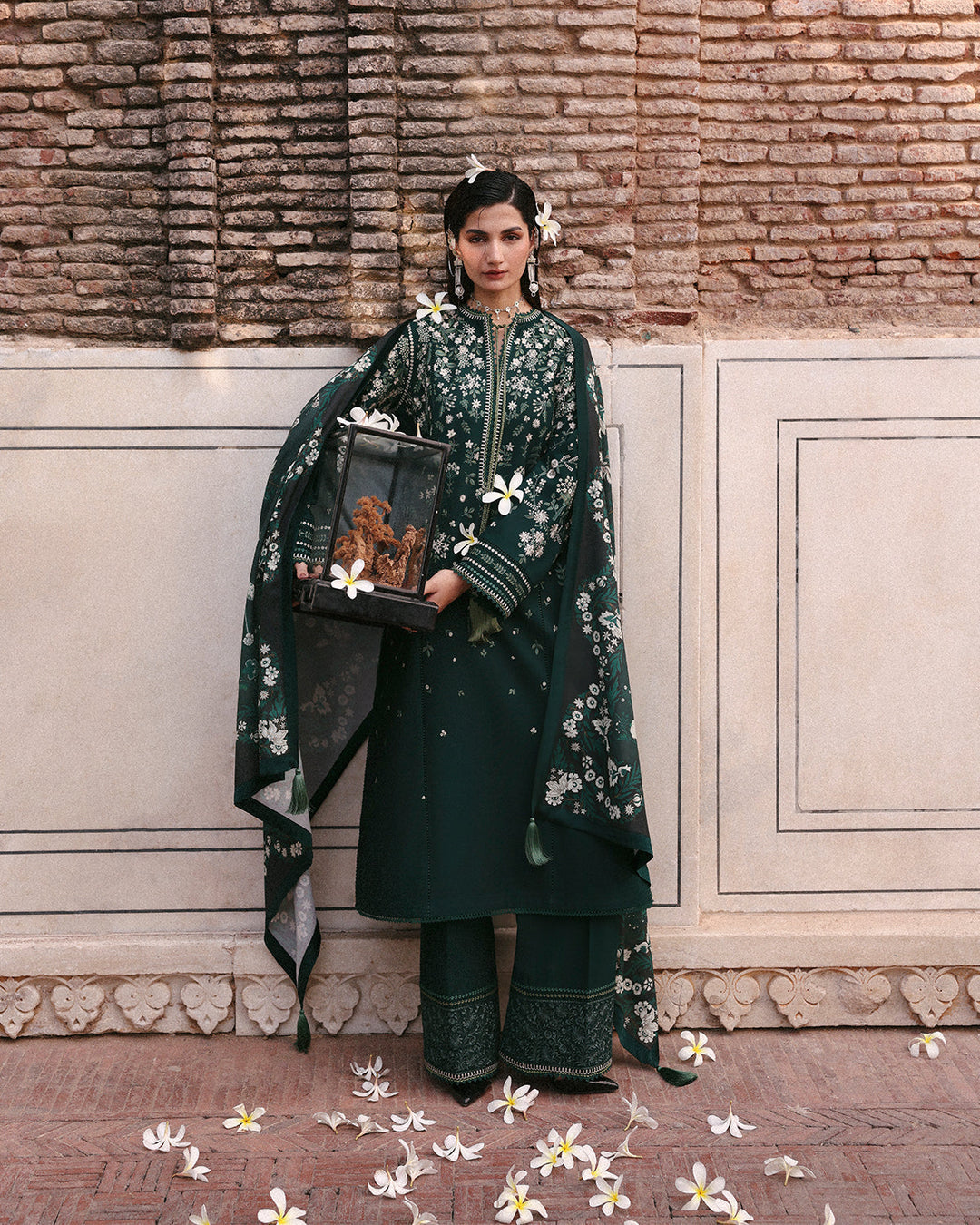 Bita | Jugnu Khaddar Unstitched’25