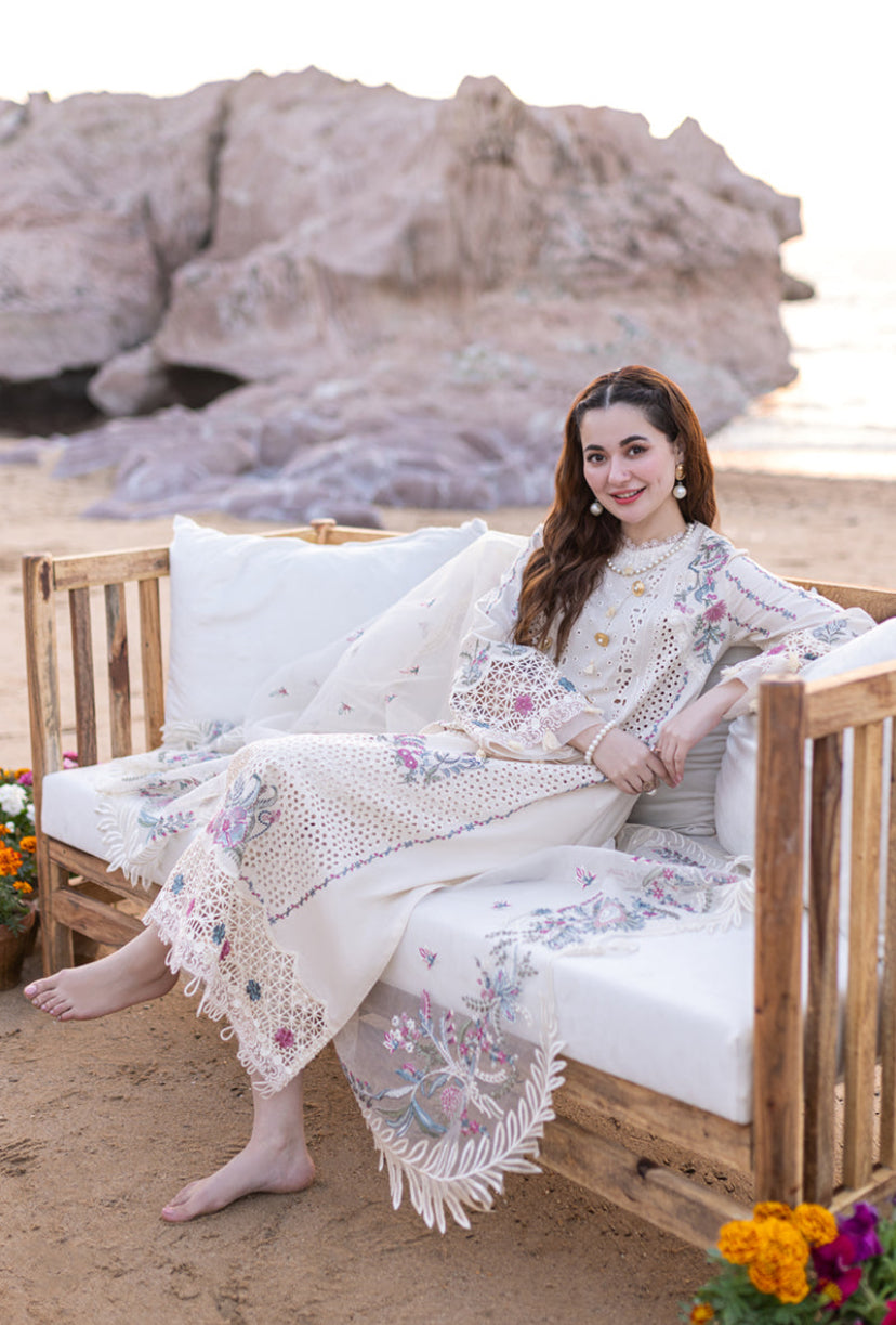 Qalamkar Luxury Lawn 2024 | FP-09 SELIN