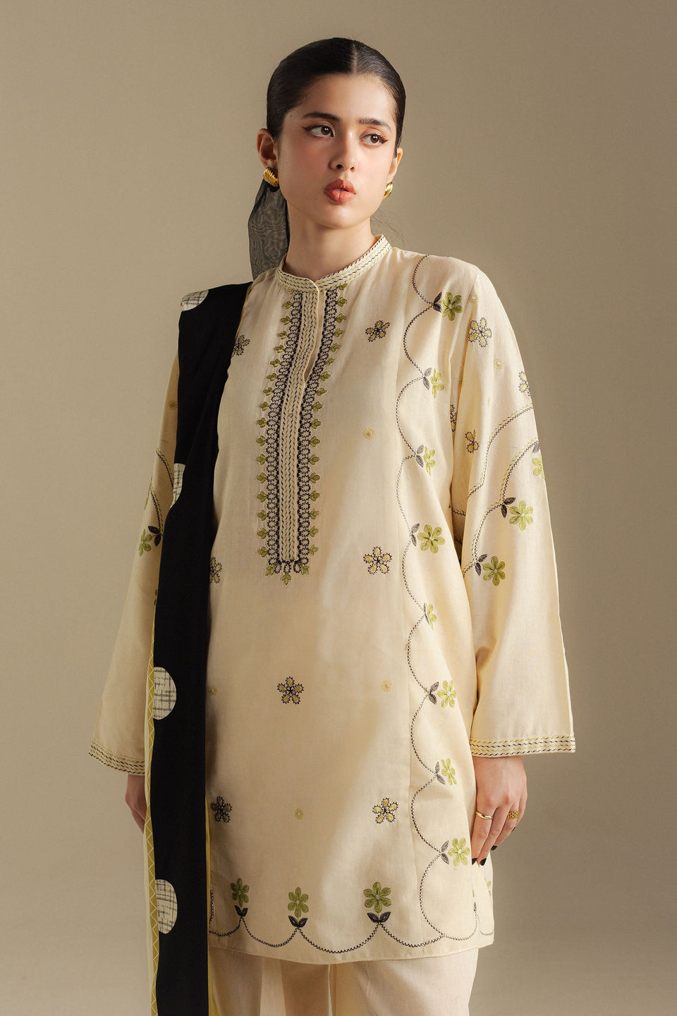 FAWN-8B | Coco Winter Unstitched’25 | Zara Shahjahan