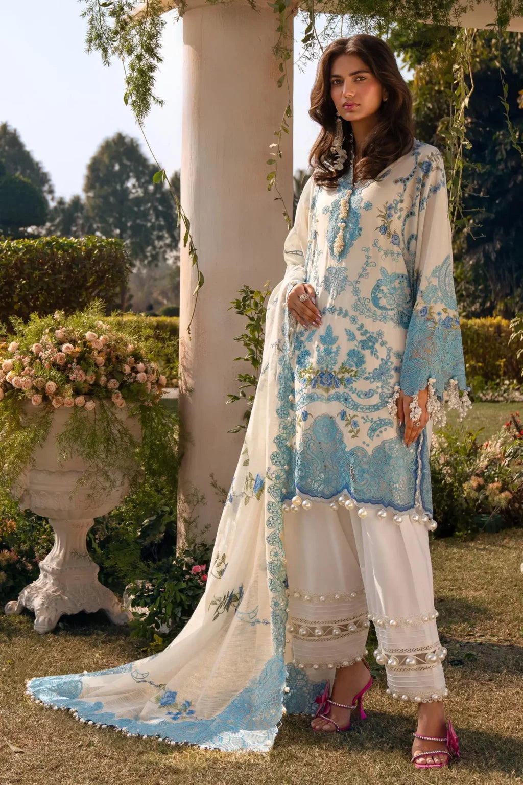 Sana Safinaz Luxury Lawn 2024 | 4A