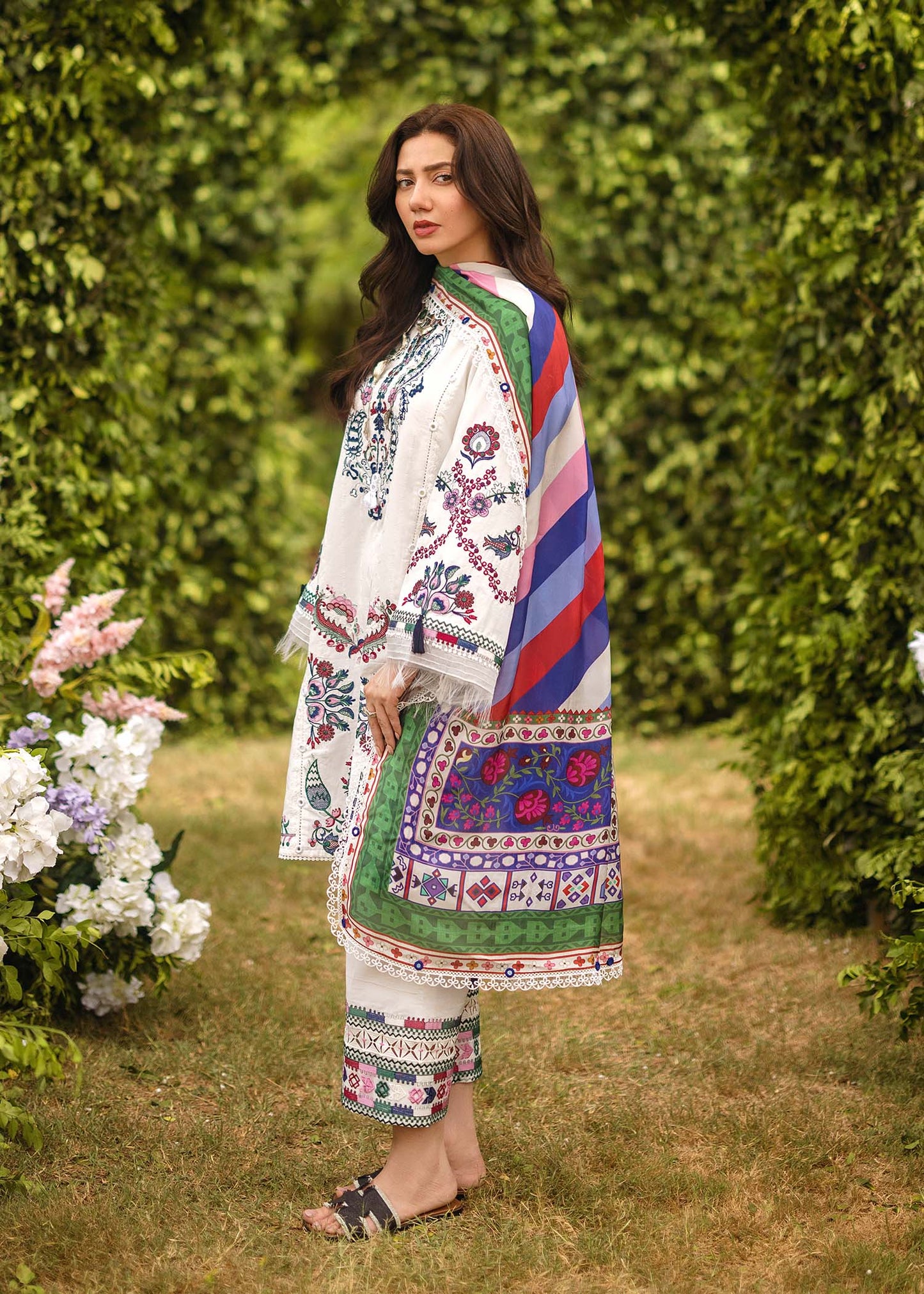 Suzani(A)|Sadaf Fawad Khan Lawn Vol II