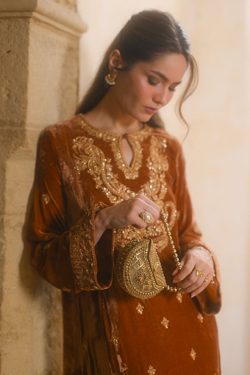 GULNOOR KAFTAN | QISSA LUXURY VELVETS | ANSAB JAHANGIR
