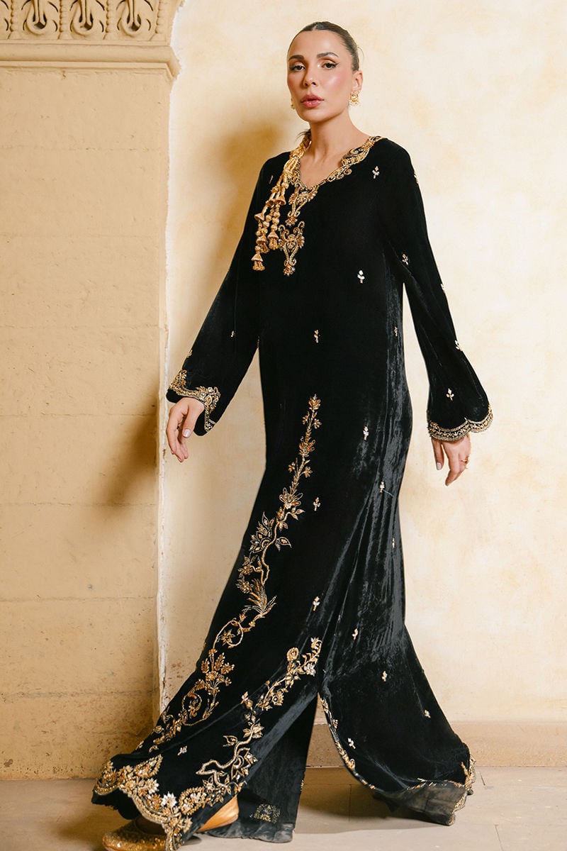 KHUMAR KAFTAN | QISSA LUXURY VELVETS | ANSAB JAHANGIR