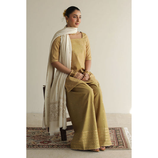 GOLDEN YELLOW OUTFIT | FALL/WINTER III 25 | DYOT