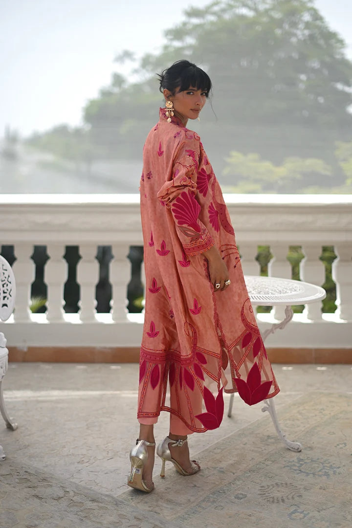 Decant | Luxe Edition '26 | Nadia Farooqui