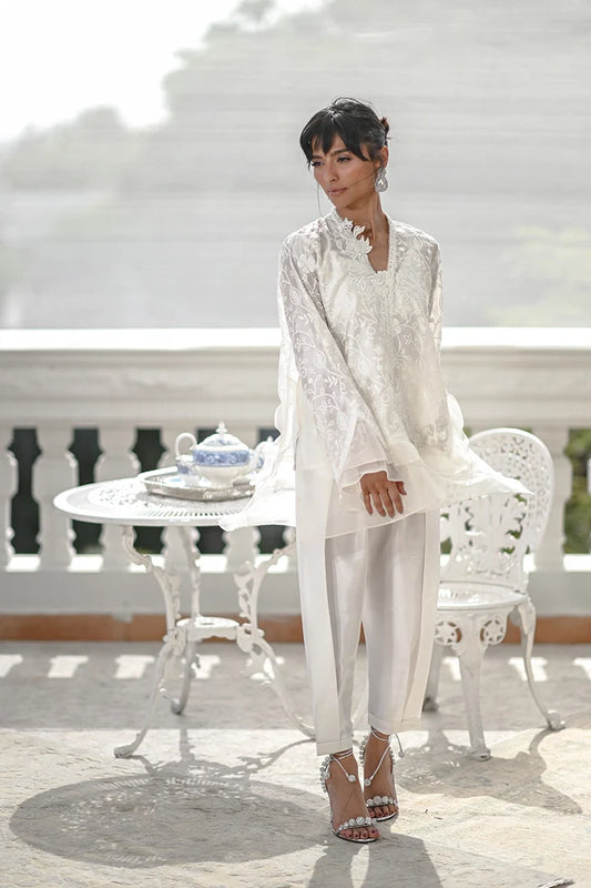 Dove | Luxe Edition '26 | Nadia Farooqui