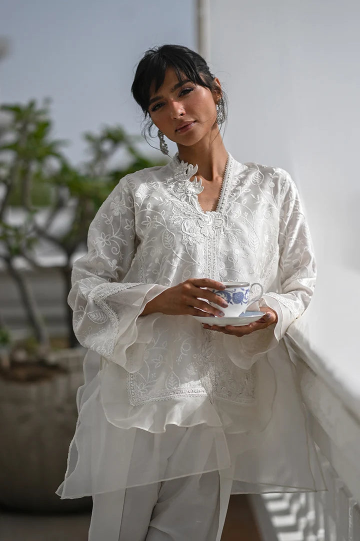 Dove | Luxe Edition '26 | Nadia Farooqui