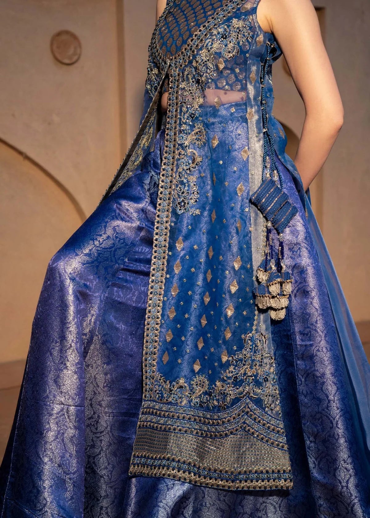ISLEN | HONEY BELLE LUXURY | LAJ BY LAJWANTI