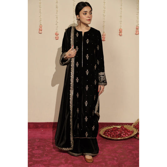BLACK OUTFIT | CHAMKELI' 23 | DYOT