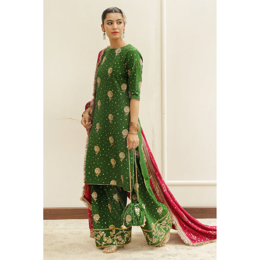 BOTTLE GREEN OUTFIT | DYOT