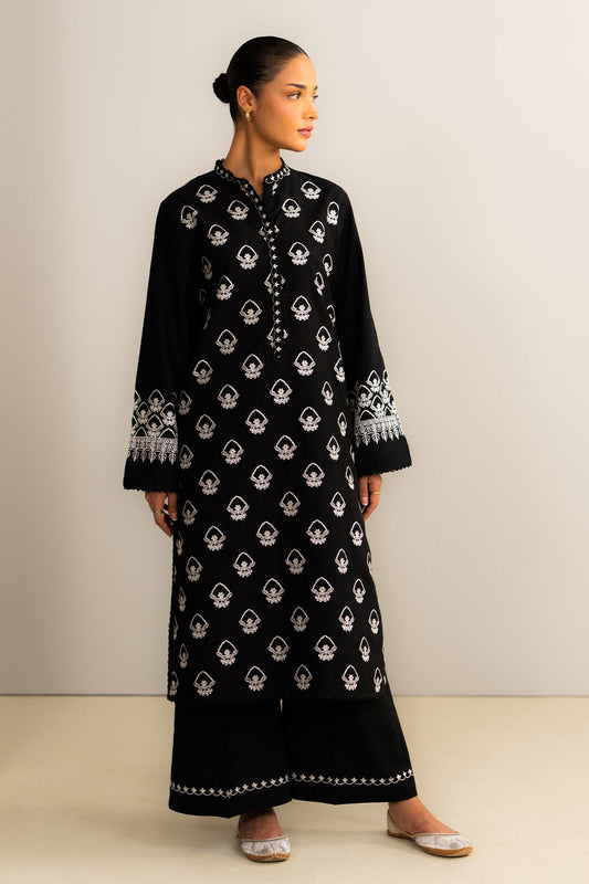ZR25B0713 | Zara Shahjahan Basics