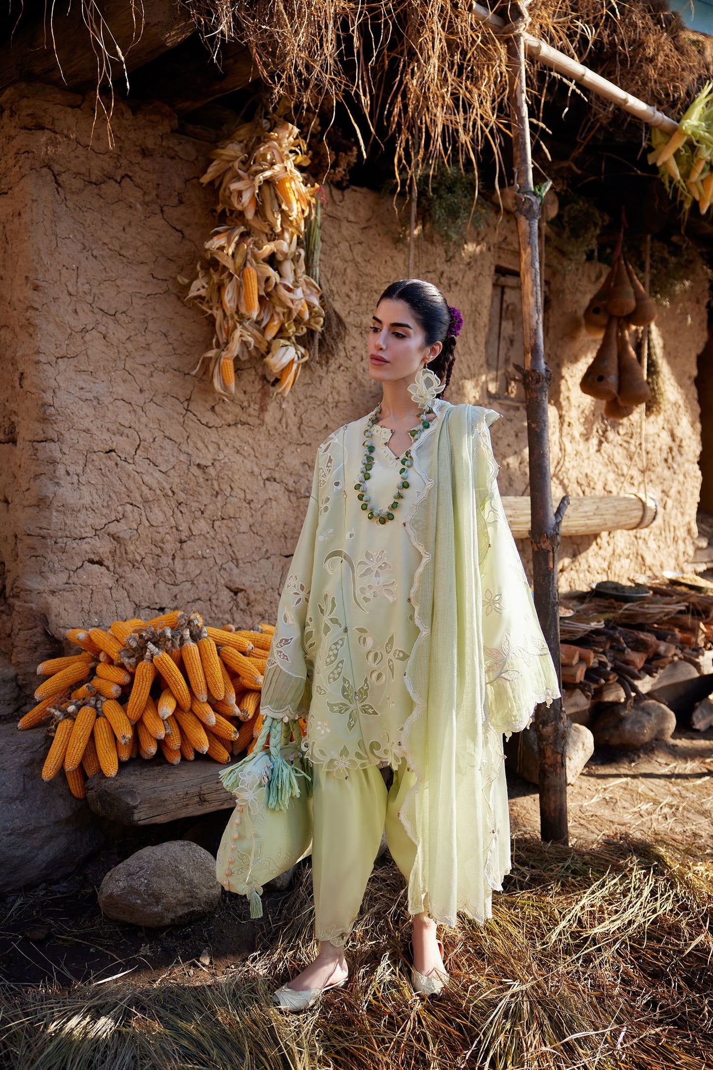 TÁO RÓU 桃柔 (ZL26-14 B)) | Zaha Festive Lawn’26