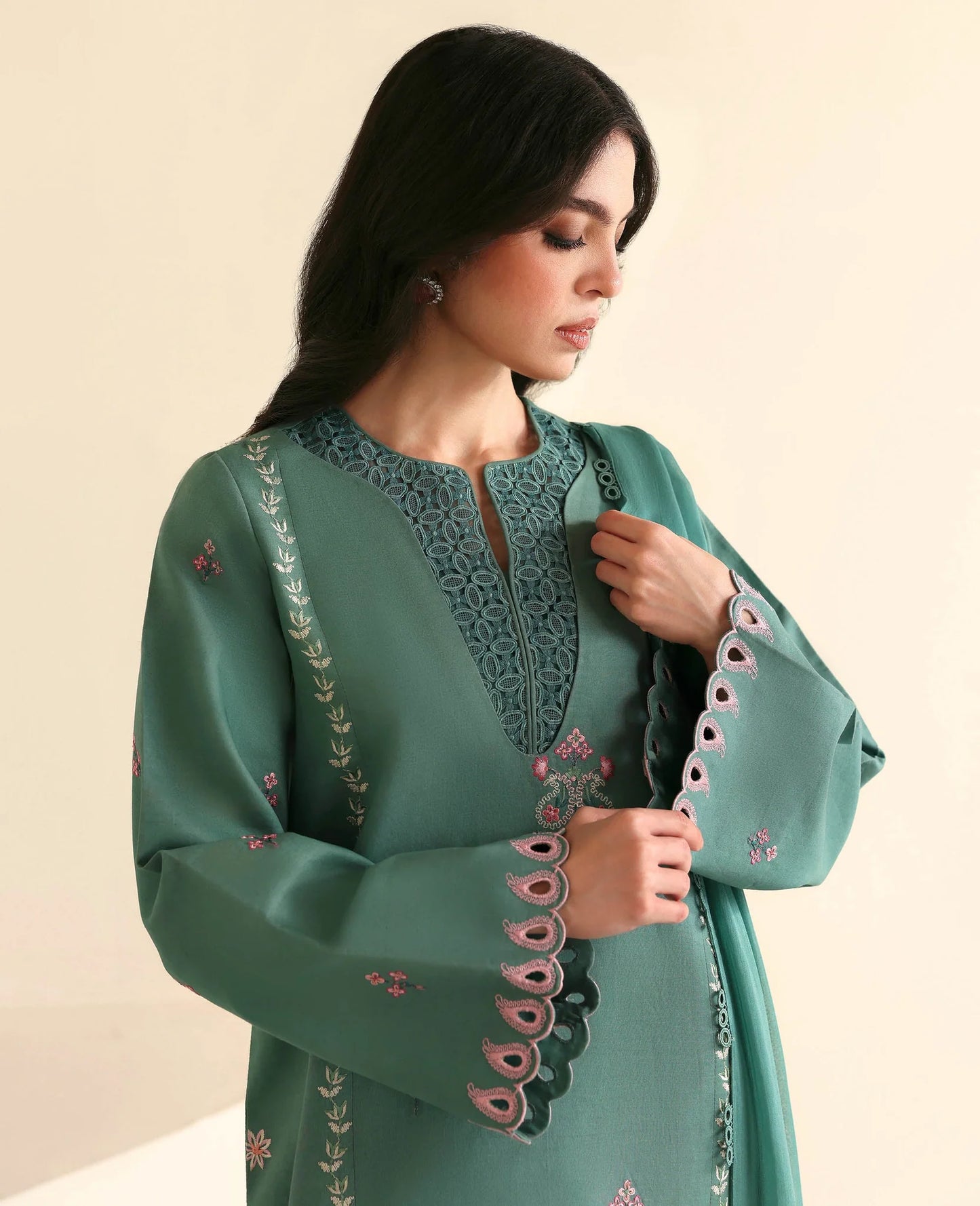 Solène | Basics Pre fall '25 | Republic Womenswear