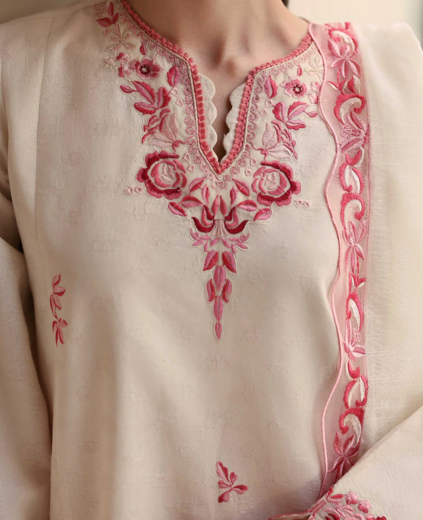 Camélia | Basics Pre fall '25 | Republic Womenswear