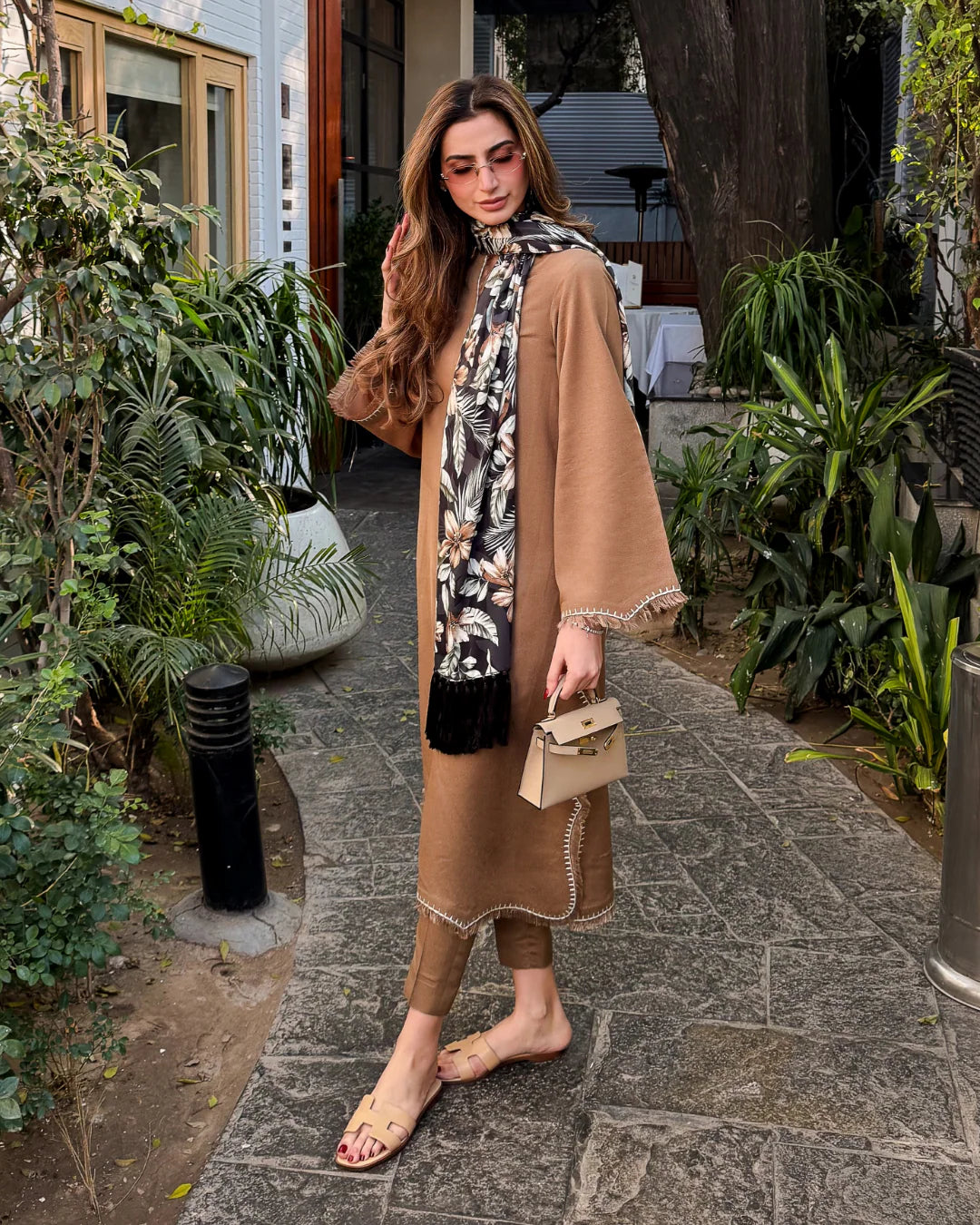 Taupe Embroided Thread Set | LIRA