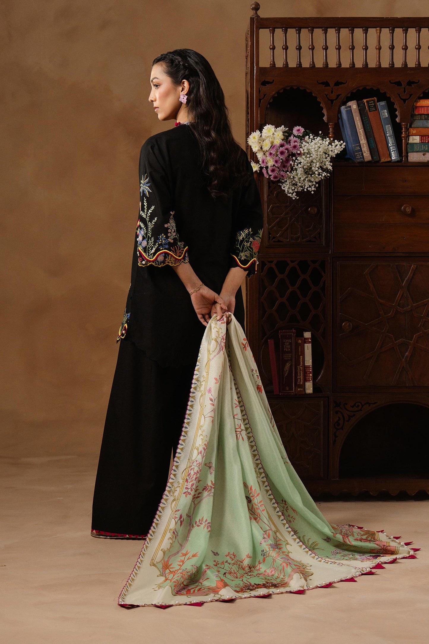 M261-001B-CV | Muzlin Spring Vol 1 '26  | SANA SAFINAZ