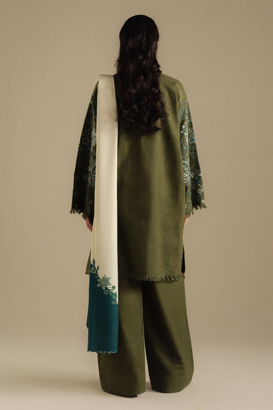 MIST-2B | Coco Winter Unstitched’25 | Zara Shahjahan