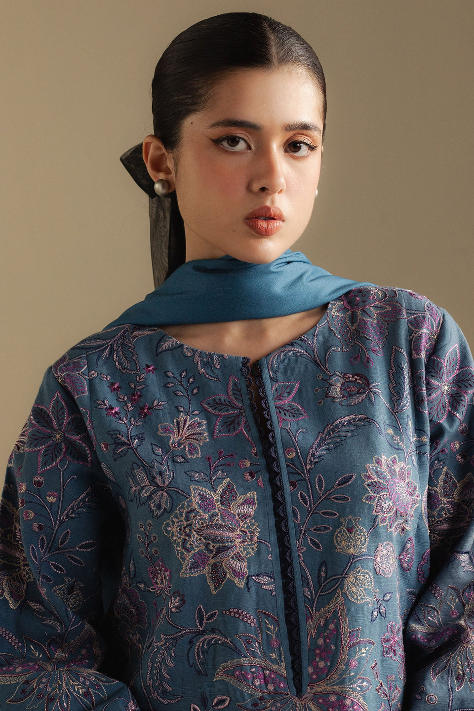 MIST-2A | Coco Winter Unstitched’25 | Zara Shahjahan