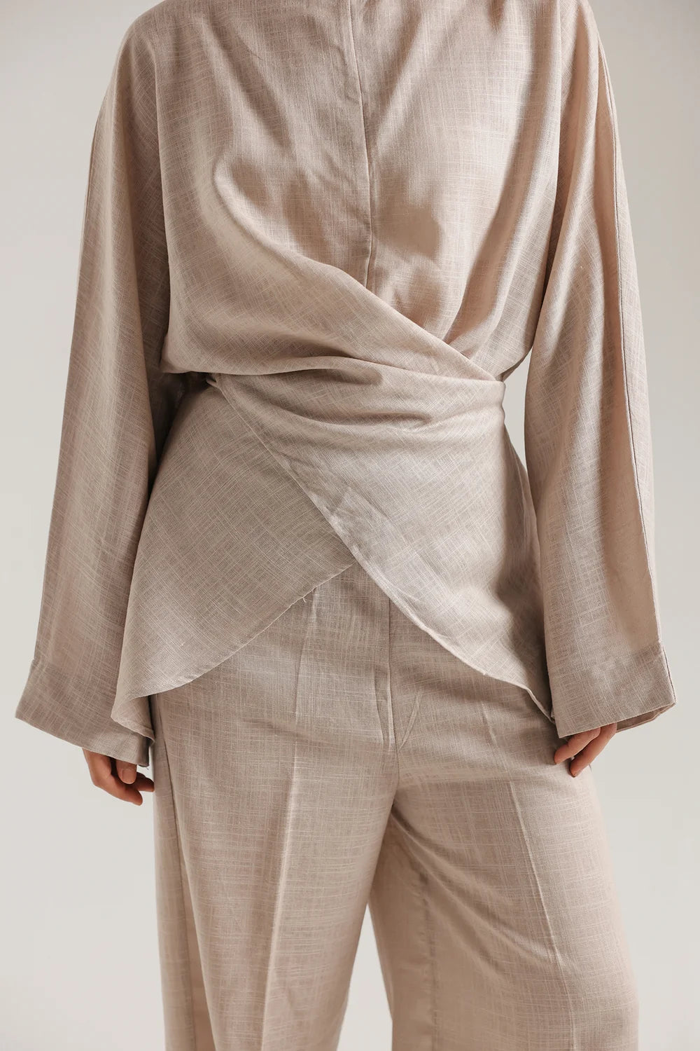 ANTIQUE WHITE | E0806-116-006 | Ethnc