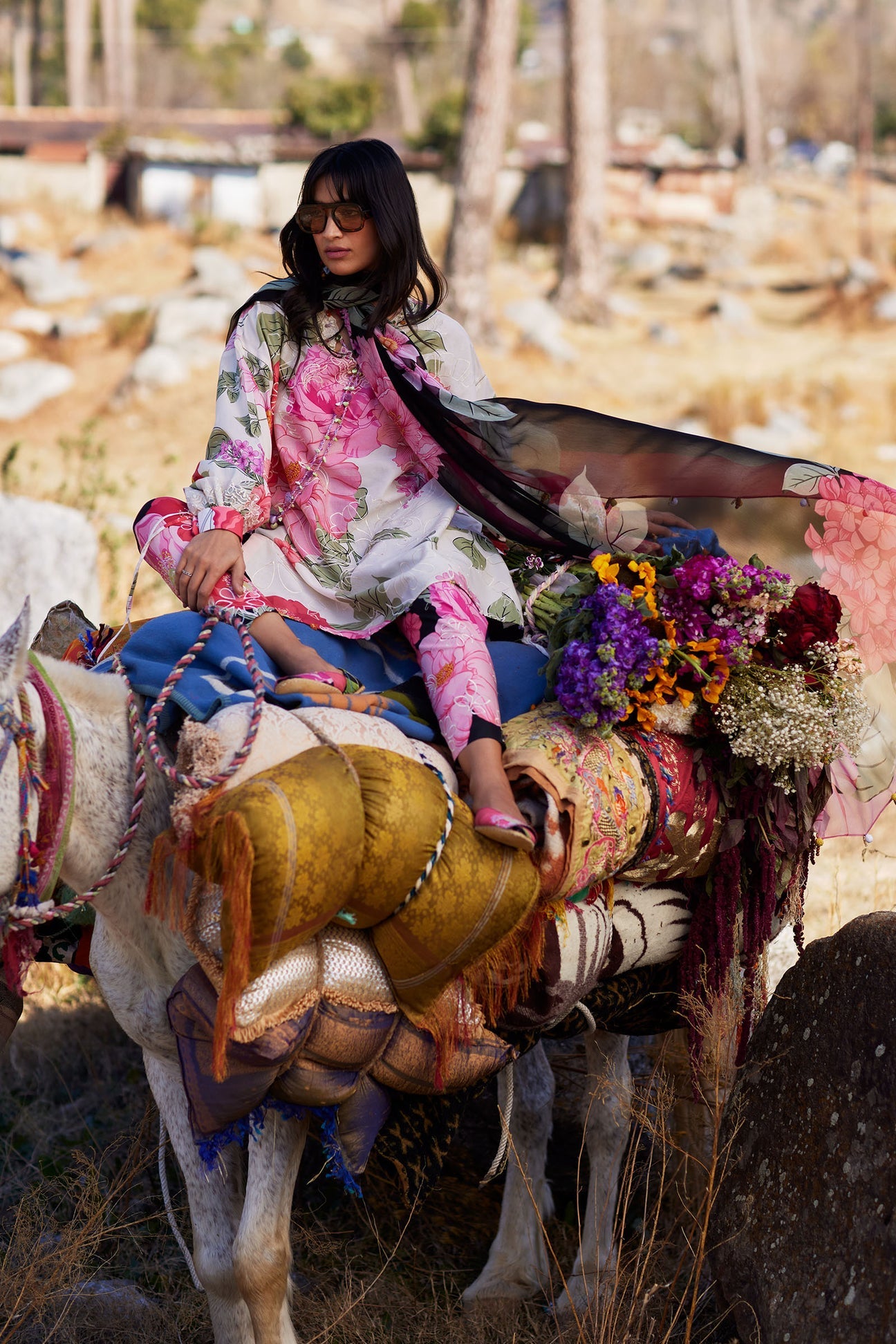 YÀN HUĀ 艳花 (ZL26-13 B)
 | Zaha Festive Lawn’26