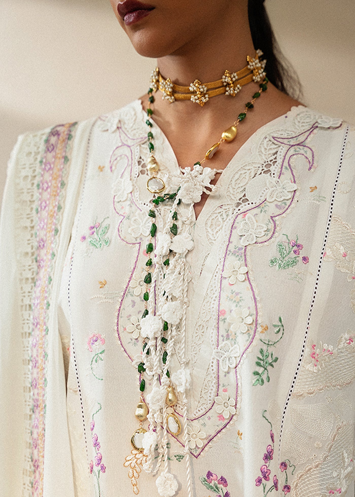 JARA | Suffuse by Sana Yasir Lawn’25