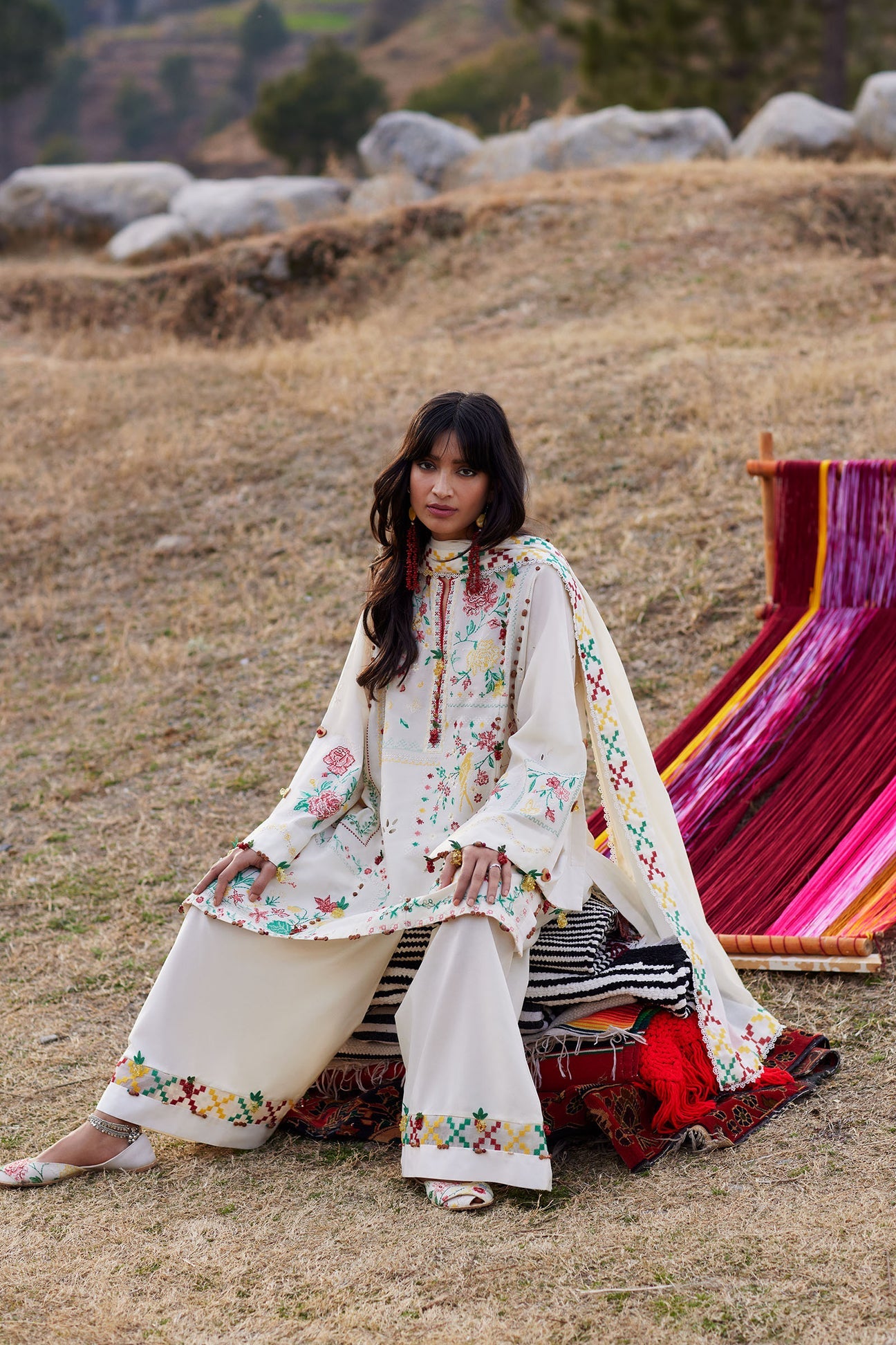 CǍI FĒNG 彩风 (ZL26-08 B) | Zaha Festive Lawn’26