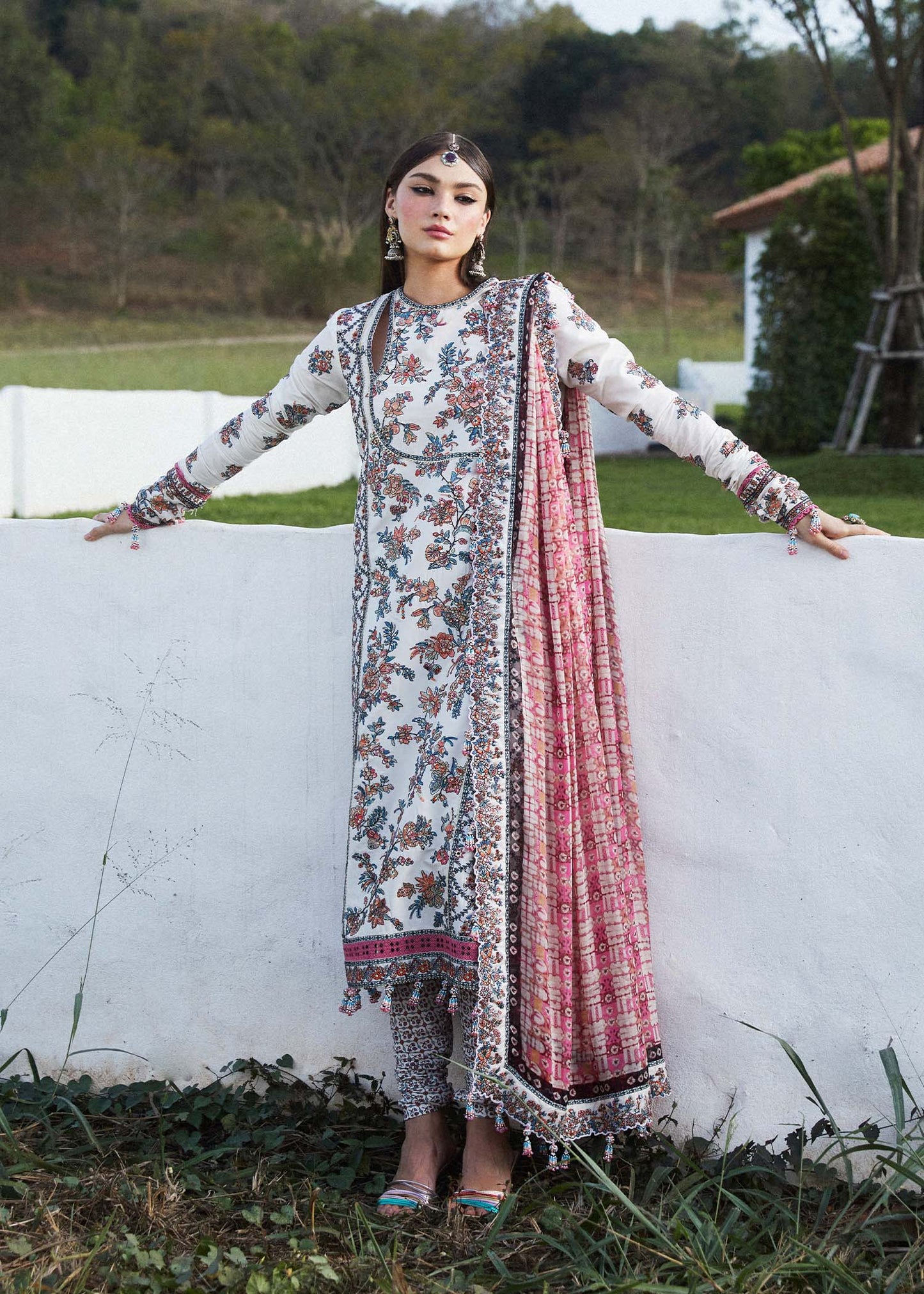 Hussain Rehar Luxury Lawn | ELARA