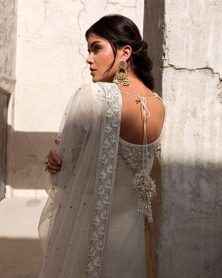 Raabi | Faiza Saqlain