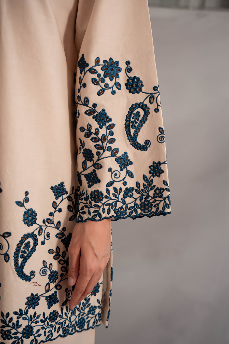 BEIGE & BLUE MINI EMBROIDERED SET |ZAIB