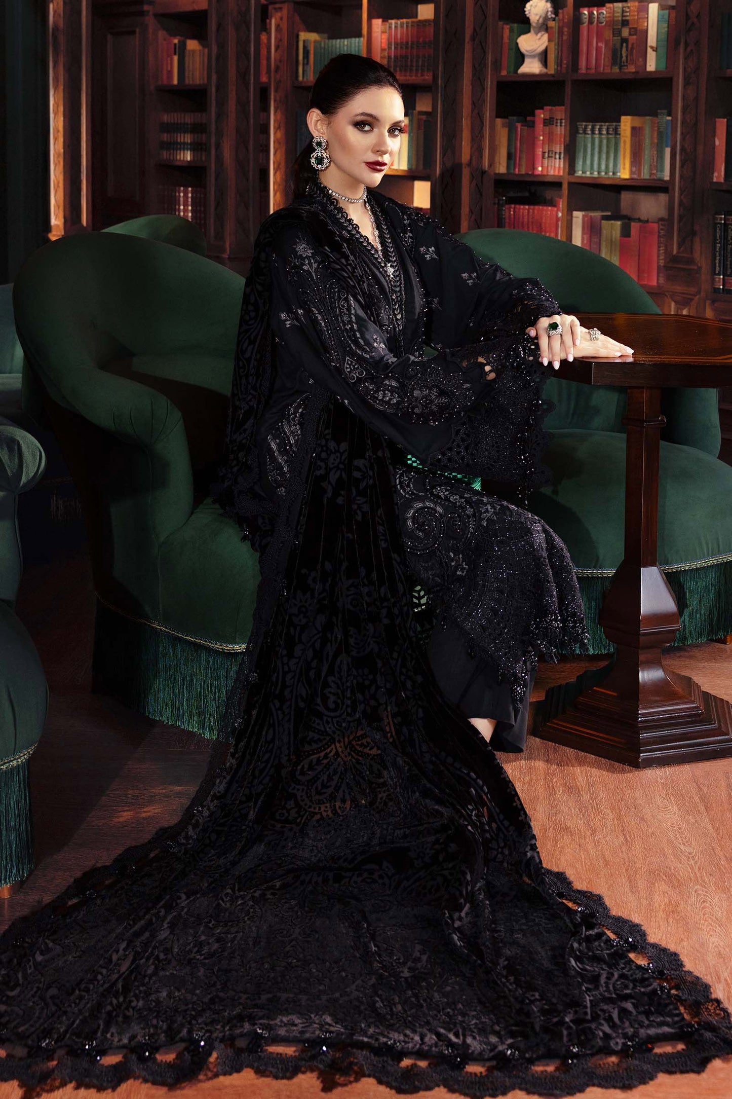 WL-1307-Black | Winter Luxe  | MARIA.B