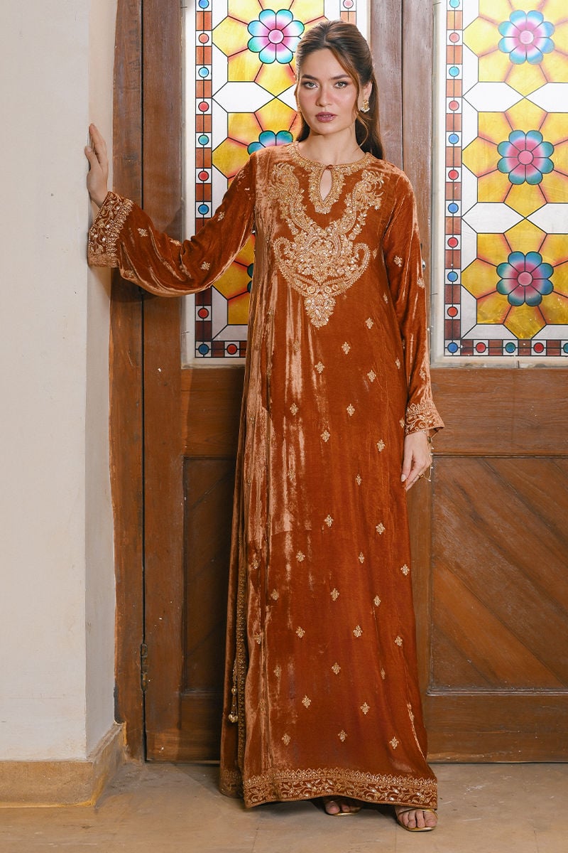 GULNOOR KAFTAN | QISSA LUXURY VELVETS | ANSAB JAHANGIR