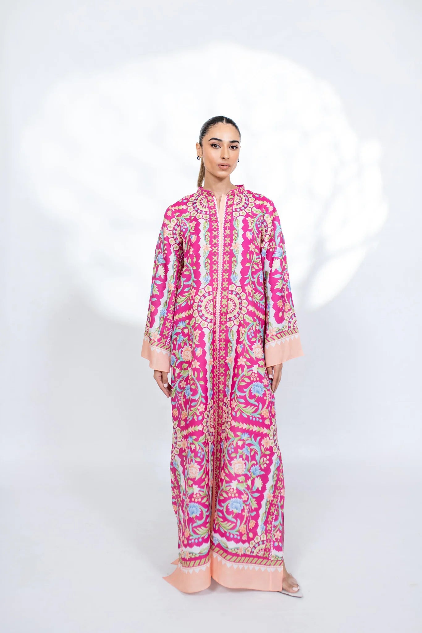 SHEBA (B) | BARAÉ KHANOM