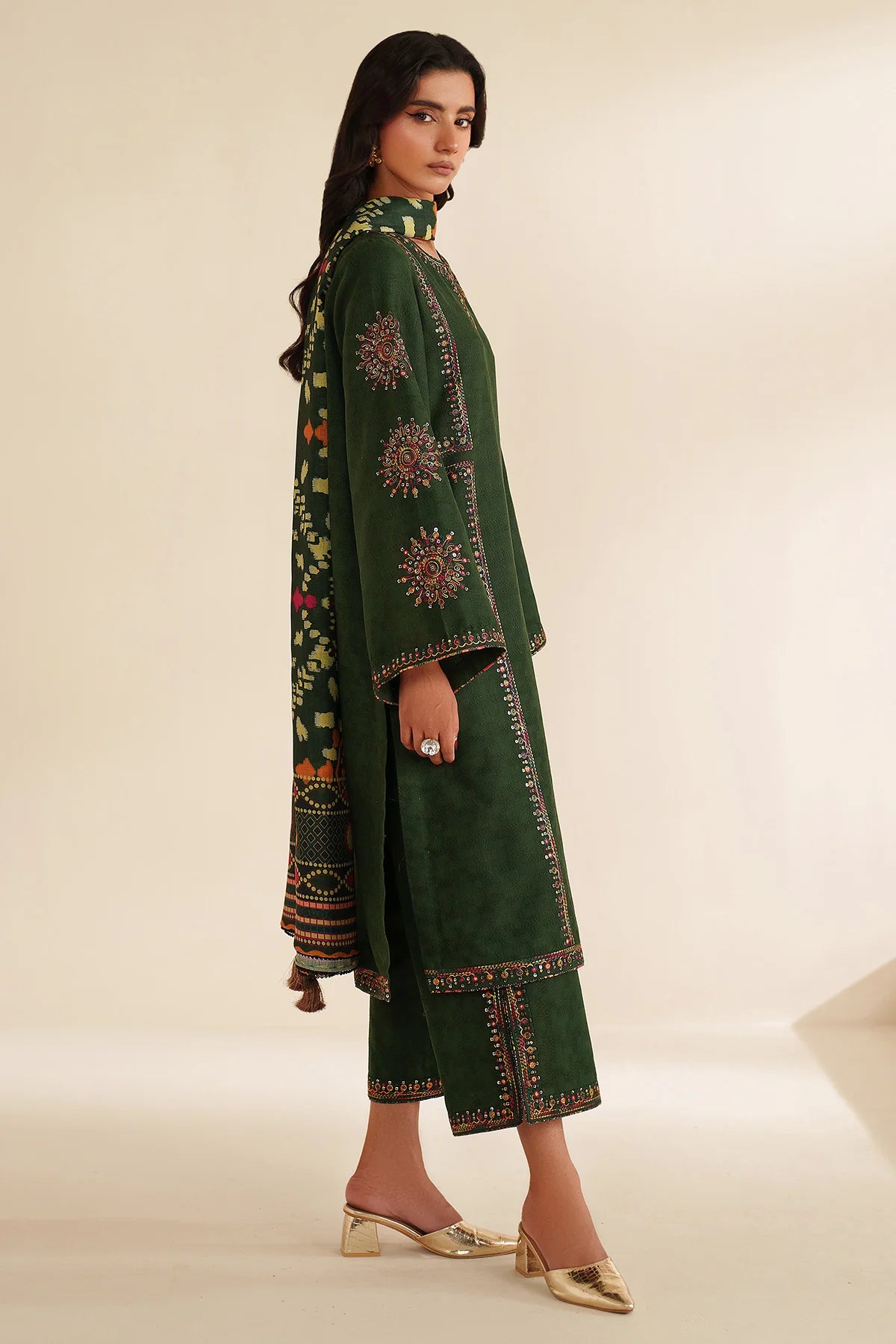 JZ-UW-D0212-0 | EMBROIDERED JACQUARD KHADDAR | Jazmin