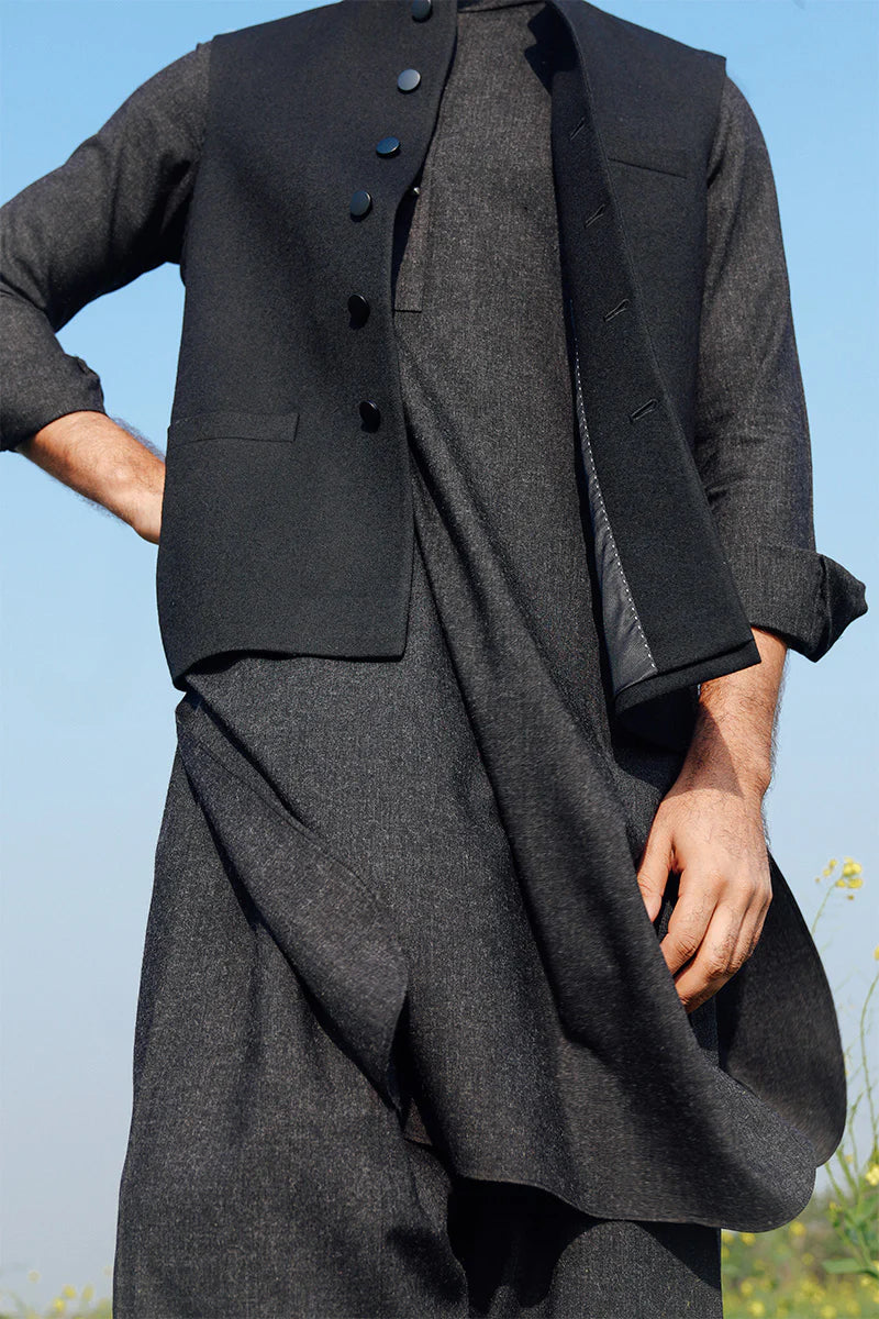 Classic Black Shalwar Kameez | REPUBLIC MENSWEAR