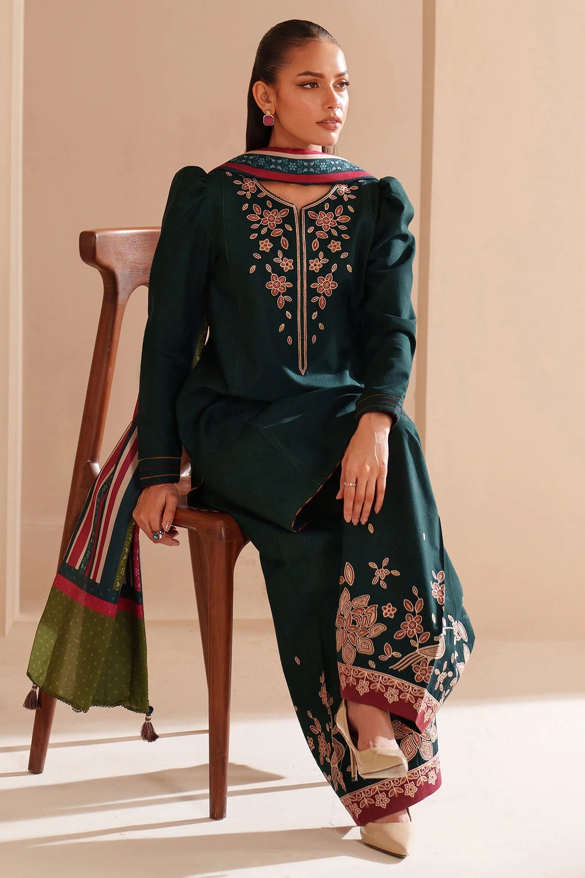 JZ-UW-D0186-0 | EMBROIDERED KHADDAR | Jazmin