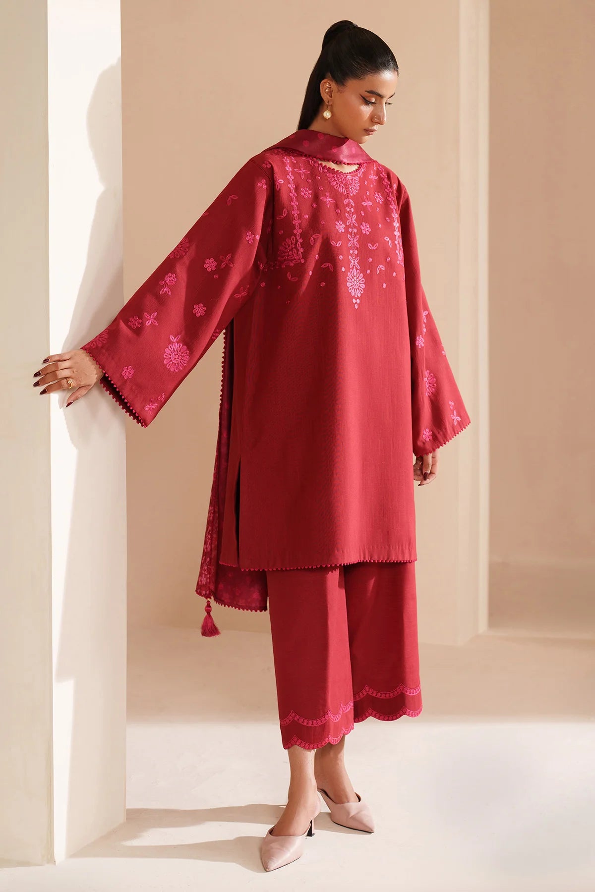 JZ-UW-D0241-0 | EMBROIDERED KHADDAR | Jazmin