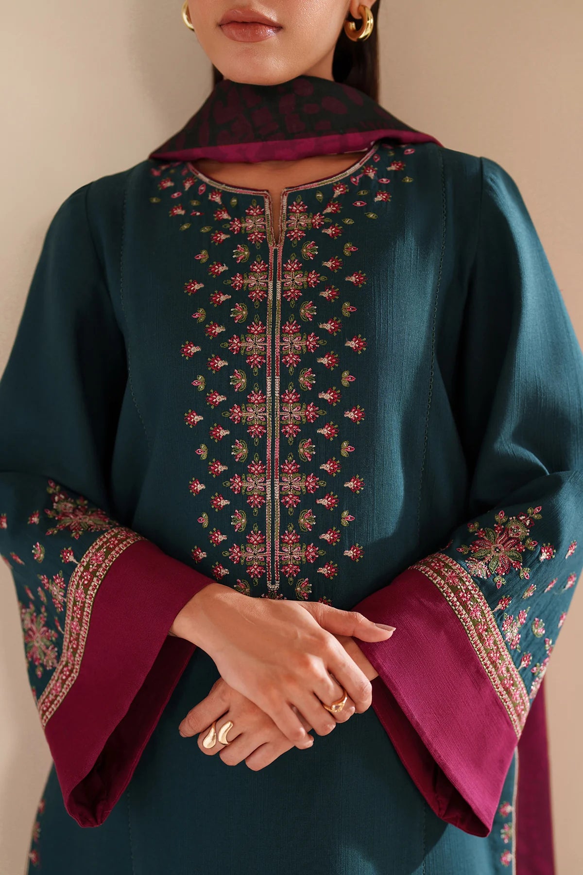 JZ-UW-D0190-0 | EMBROIDERED KHADDAR | Jazmin