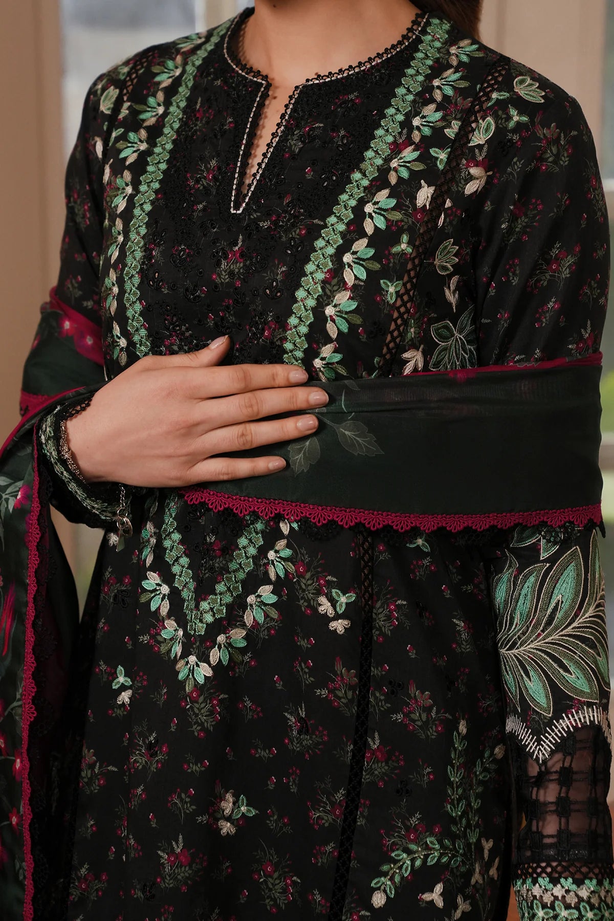 Faye | Florette '26 | AFROZEH