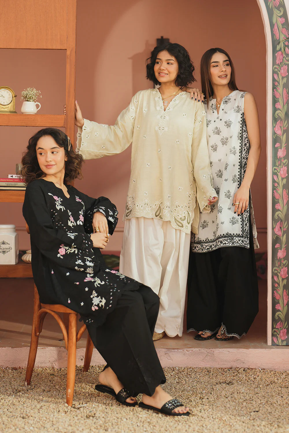 PALE GREEN | E7589/102/130 | Women Casual SS '26 Drop 3 | Ethnc